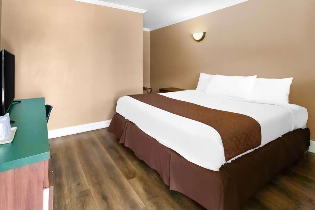 Americas Best Value Inn Avenel Woodbridge Oda fotoğraf