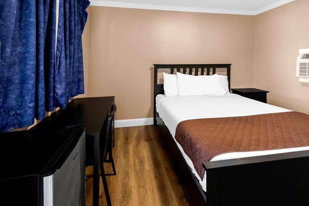 Americas Best Value Inn Avenel Woodbridge Oda fotoğraf