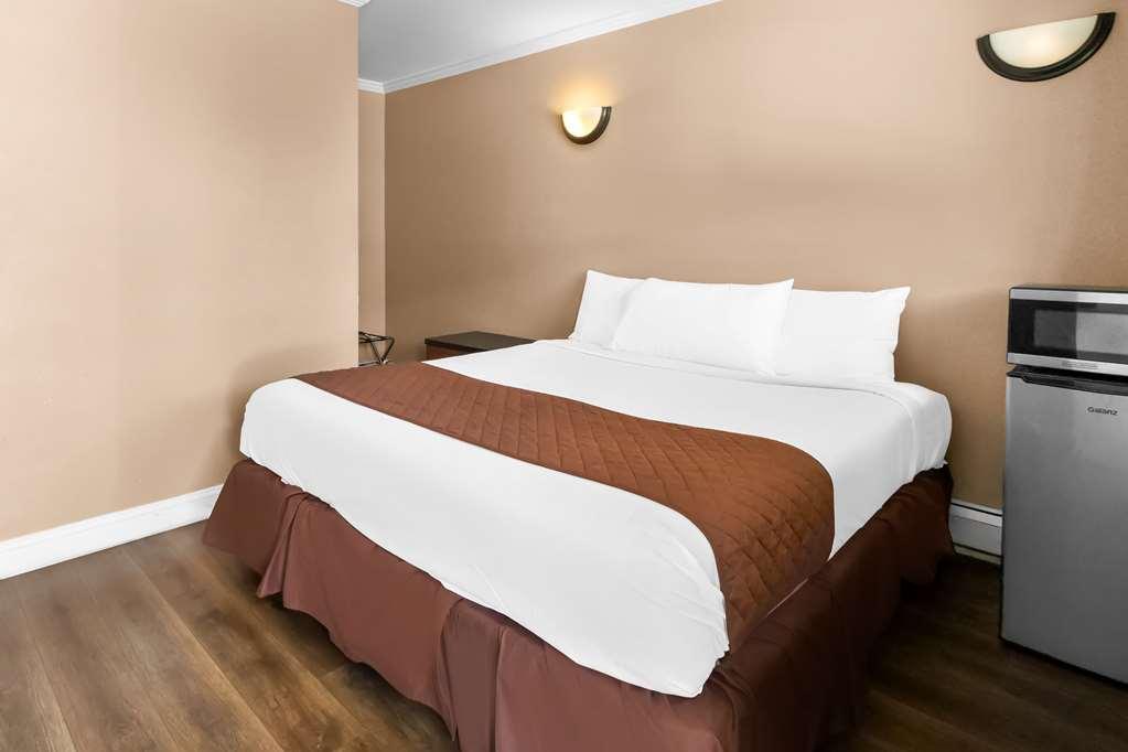 Americas Best Value Inn Avenel Woodbridge Oda fotoğraf