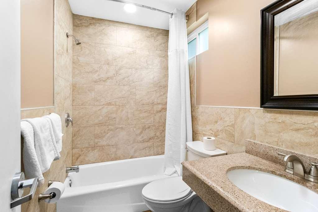 Americas Best Value Inn Avenel Woodbridge Oda fotoğraf