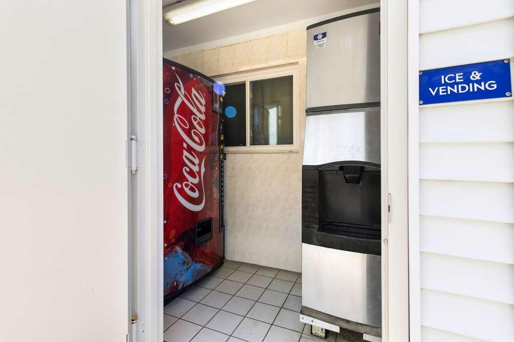 Americas Best Value Inn Avenel Woodbridge Konforlar fotoğraf
