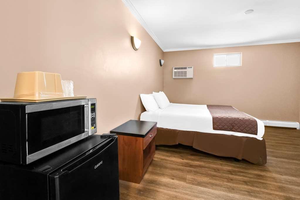 Americas Best Value Inn Avenel Woodbridge Oda fotoğraf