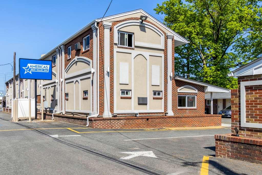 Americas Best Value Inn Avenel Woodbridge Dış mekan fotoğraf