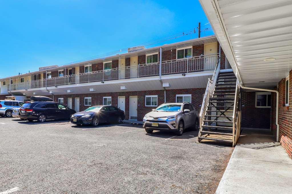Americas Best Value Inn Avenel Woodbridge Dış mekan fotoğraf