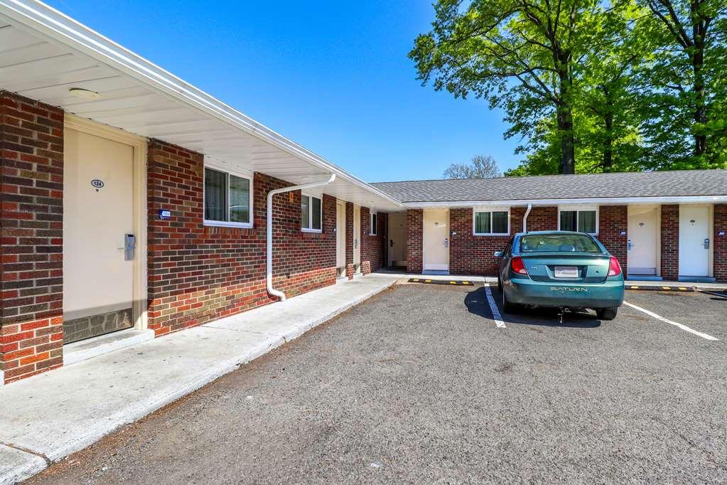 Americas Best Value Inn Avenel Woodbridge Dış mekan fotoğraf